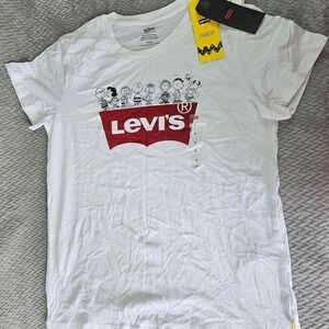 Levi's T-Shirt Men's S Peanuts Snoopy Graphic Tee NWT